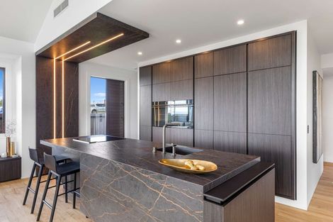 Photo of property in 293 Kitchener Road, Pukekohe, 2120