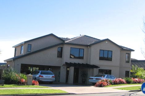 Photo of property in 43 John Brooke Crescent, East Tamaki Heights, Auckland, 2016