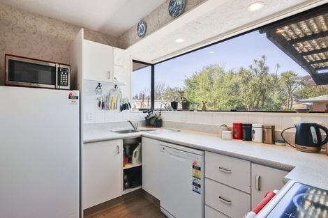 Photo of property in 32 Victoria Street, Oxford, 7430