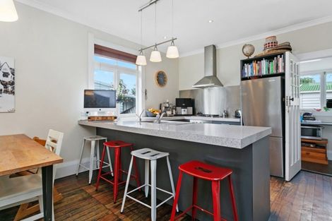 Photo of property in 29 Princes Street, Cambridge, 3434