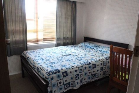 Photo of property in 17 Priestley Drive, Bucklands Beach, Auckland, 2014