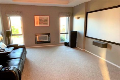 Photo of property in 52 The Masthead, Whitby, Porirua, 5024