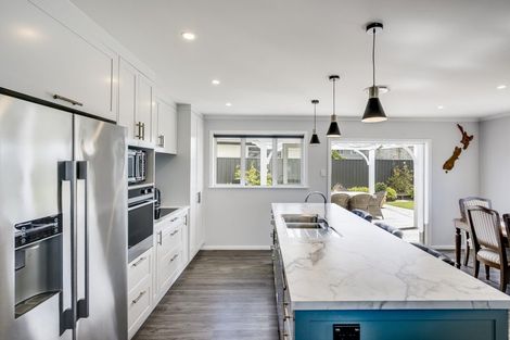 Photo of property in 35 Holyrood Street, Taradale, Napier, 4112