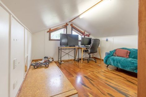 Photo of property in 19 Rathbone Street, Waipawa, 4210