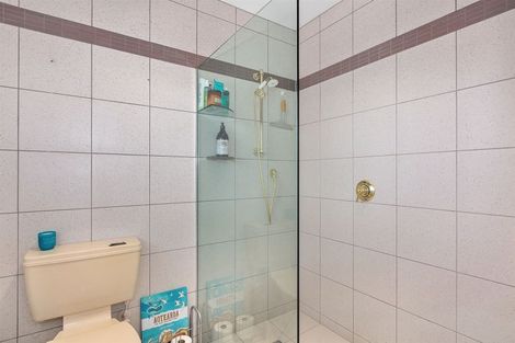 Photo of property in 26 Postgate Drive, Whitby, Porirua, 5024