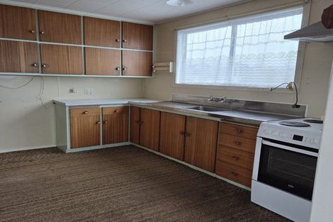 Photo of property in 1/323 Saint Aubyn Street, New Plymouth, 4310