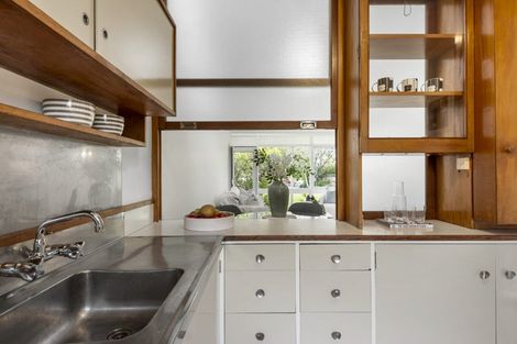 Photo of property in 5/6 North Avenue, Narrow Neck, Auckland, 0624