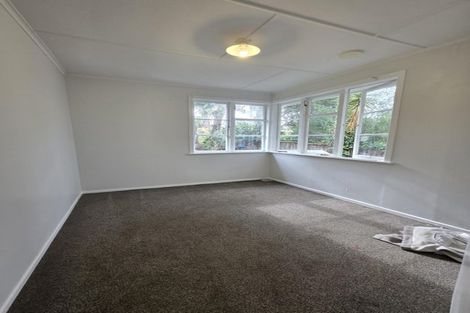 Photo of property in 3 Donovan Avenue, Massey, Auckland, 0614