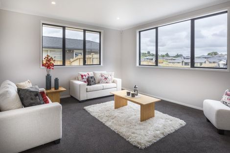 Photo of property in 1 Te Paahi Avenue, Waiuku, 2123