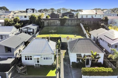 Photo of property in 94 Young Street, New Plymouth, 4310