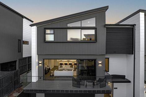 Photo of property in 8 Stockade View Lane, Howick, 2014