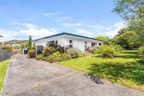 Photo of property in 71 Stapleford Crescent, Browns Bay, Auckland, 0630