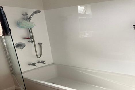 Photo of property in 35 Melrose Road, Island Bay, Wellington, 6023