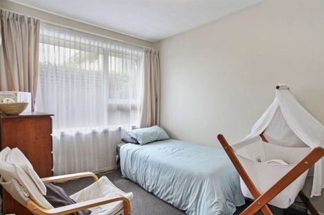 Photo of property in 59 Winters Road, Redwood, Christchurch, 8051