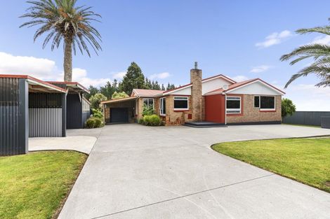 Photo of property in 1606 South Road, Tataraimaka, New Plymouth, 4374