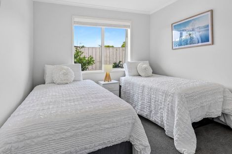 Photo of property in 12 Oceana Drive, Welcome Bay, Tauranga, 3175
