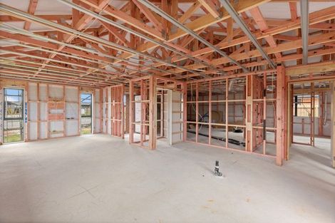 Photo of property in 17 Poipoi Place, Aranui, Christchurch, 8061