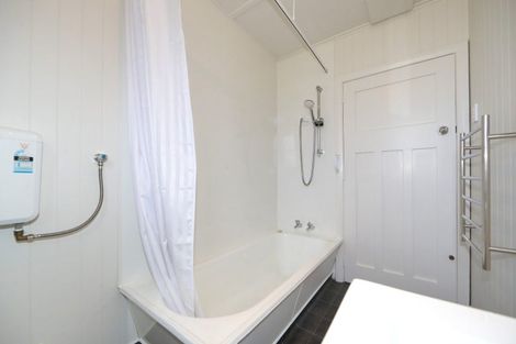 Photo of property in 69 Racecourse Road, Waipukurau, 4200