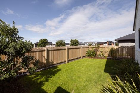Photo of property in 5 Kahotea Place, Papamoa Beach, Papamoa, 3118