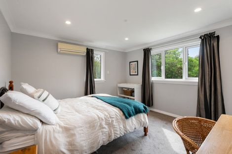 Photo of property in 16 Waru Street, Khandallah, Wellington, 6035