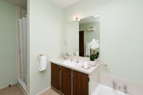 Photo of property in 8 Gatonby Place, Avonhead, Christchurch, 8042