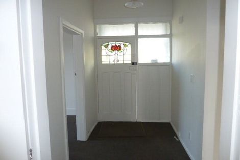 Photo of property in 231 Geraldine Street, Edgeware, Christchurch, 8013