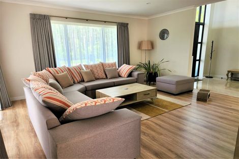 Photo of property in 9 David Rogers Lane, Swanson, Auckland, 0614