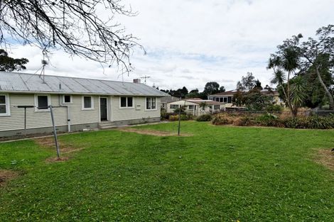 Photo of property in 12 Cutler Street, New Lynn, Auckland, 0600