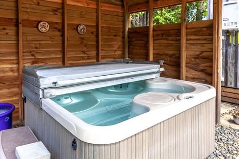 Photo of property in 148 Paku Drive, Tairua, 3508