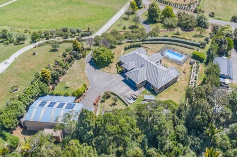 Photo of property in 40 Manakau Heights Drive, Manakau, Otaki, 5583