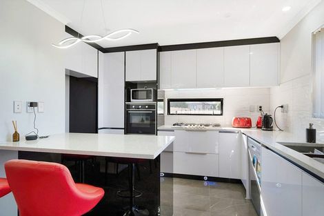 Photo of property in 36 Christmas Road, Manurewa, Auckland, 2102