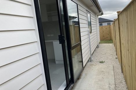 Photo of property in 5 Toropapa Close, Takanini, 2110