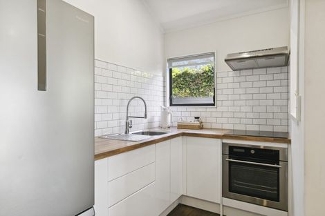 Photo of property in 8 Countess Close, Maupuia, Wellington, 6022