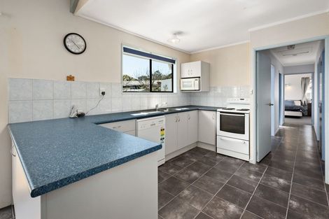 Photo of property in 4 Pohutukawa Drive, Athenree, Katikati, 3177
