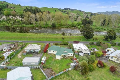 Photo of property in 18 Esplanade, Taumarunui, 3920
