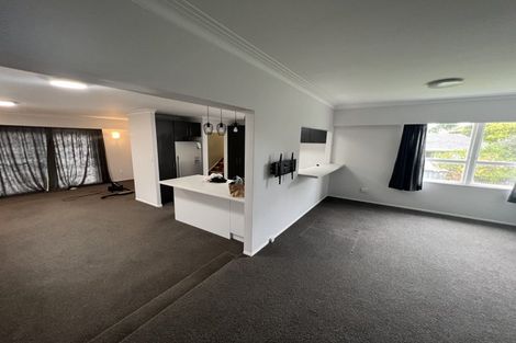 Photo of property in 5 Bellfield Road, Opaheke, Papakura, 2113