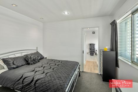 Photo of property in 21 Picton Avenue, Riccarton, Christchurch, 8011