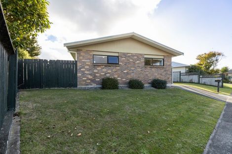 Photo of property in 17 Mercury Street, Milson, Palmerston North, 4414