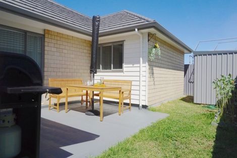 Photo of property in 25 Kotuku Crescent, Takanini, 2112