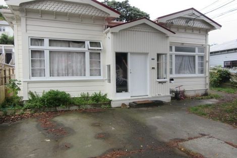 Photo of property in 108 The Parade, Island Bay, Wellington, 6023