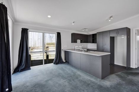 Photo of property in 2/2 Hori Street, Vogeltown, New Plymouth, 4310