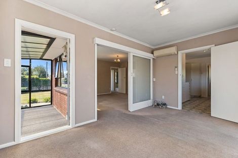 Photo of property in 16 Neill Street, Hornby, Christchurch, 8042