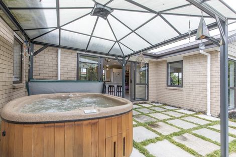 Photo of property in 11 Rathbone Street, Waipawa, 4210