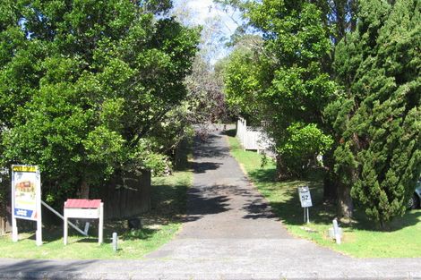 Photo of property in 1/52 Saddleback Rise, Murrays Bay, Auckland, 0630