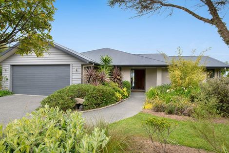 Photo of property in 69a Pipitiwai Drive, Helensville, Kaukapakapa, 0871
