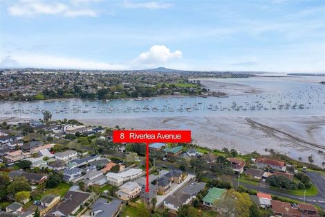 Photo of property in 8a Riverlea Avenue, Pakuranga, Auckland, 2010