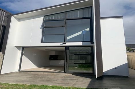 Photo of property in 21 Tireti Road, Titahi Bay, Porirua, 5022