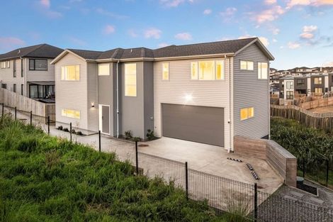 Photo of property in 36 Baumea Rise, Massey, Auckland, 0614