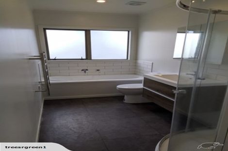 Photo of property in 2/112 Nile Road, Milford, Auckland, 0620