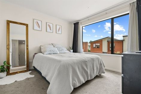 Photo of property in 4 Fermi Lane, Papakura, 2110